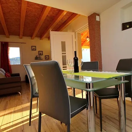 Bili Zal Casa de Férias