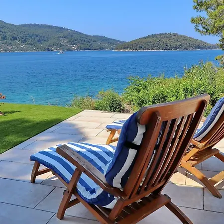 Bili Zal فيلا لوكا